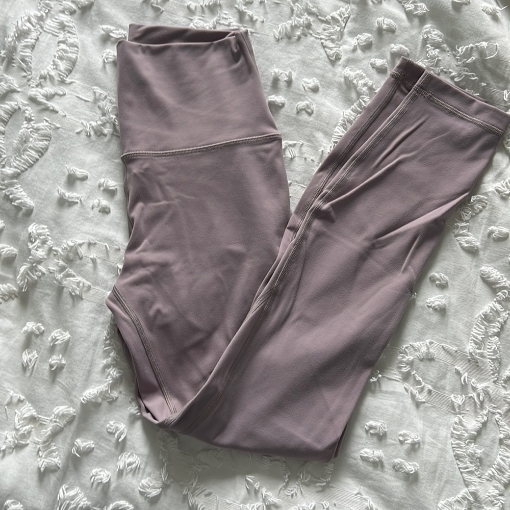 Light purple HeyNuts leggings